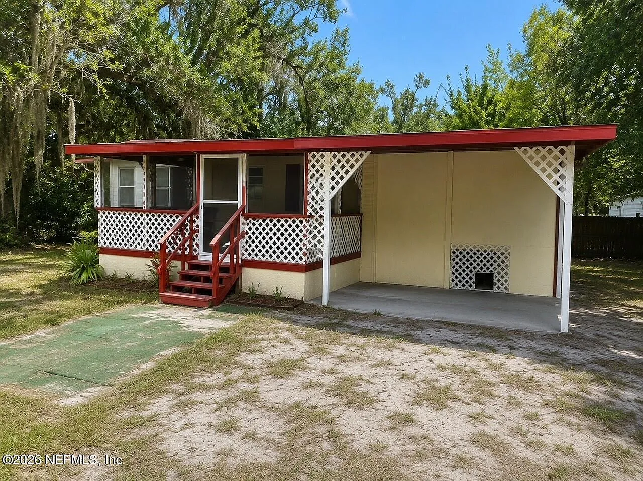 3 bed, 2.0 bath, 960 sqft, $1,950 — Photo 1