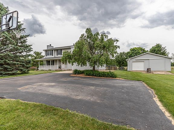 3rd image of 14877 W Eaton Hwy
