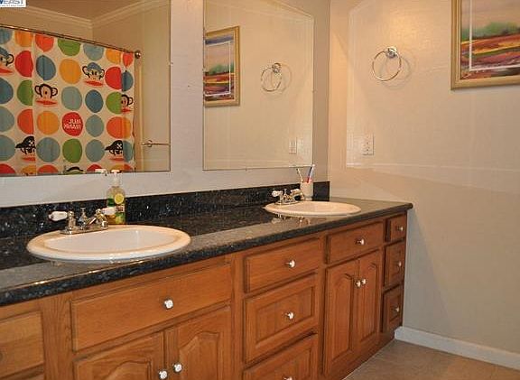 4th image of 23066 Maud Ave #1