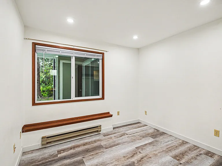 7573 Old Redmond Rd #7 — Photo 10