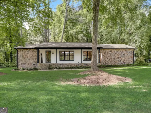 100 Goodman Dr, Fayetteville, GA 30215