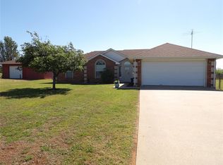 101 Siara Dr, Shawnee, OK 74804