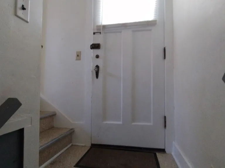 2116 S Clinton St — Photo 16