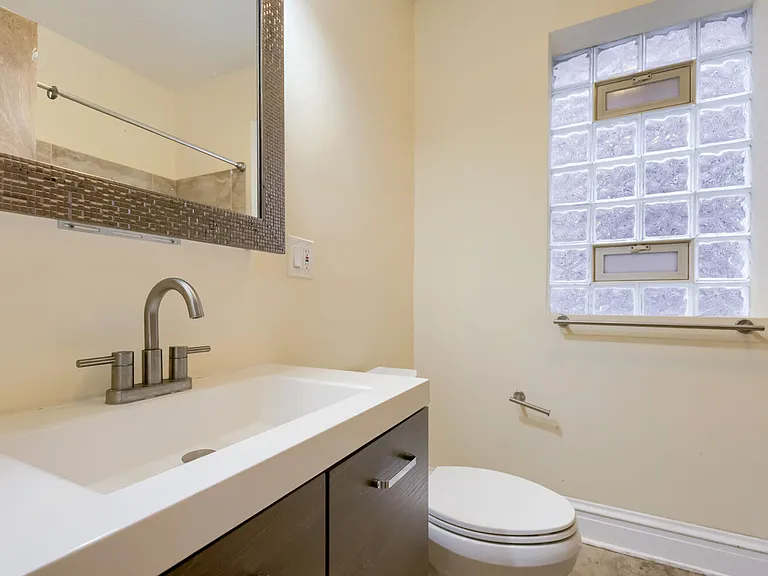 5849 N Maplewood Ave #1 — Photo 14