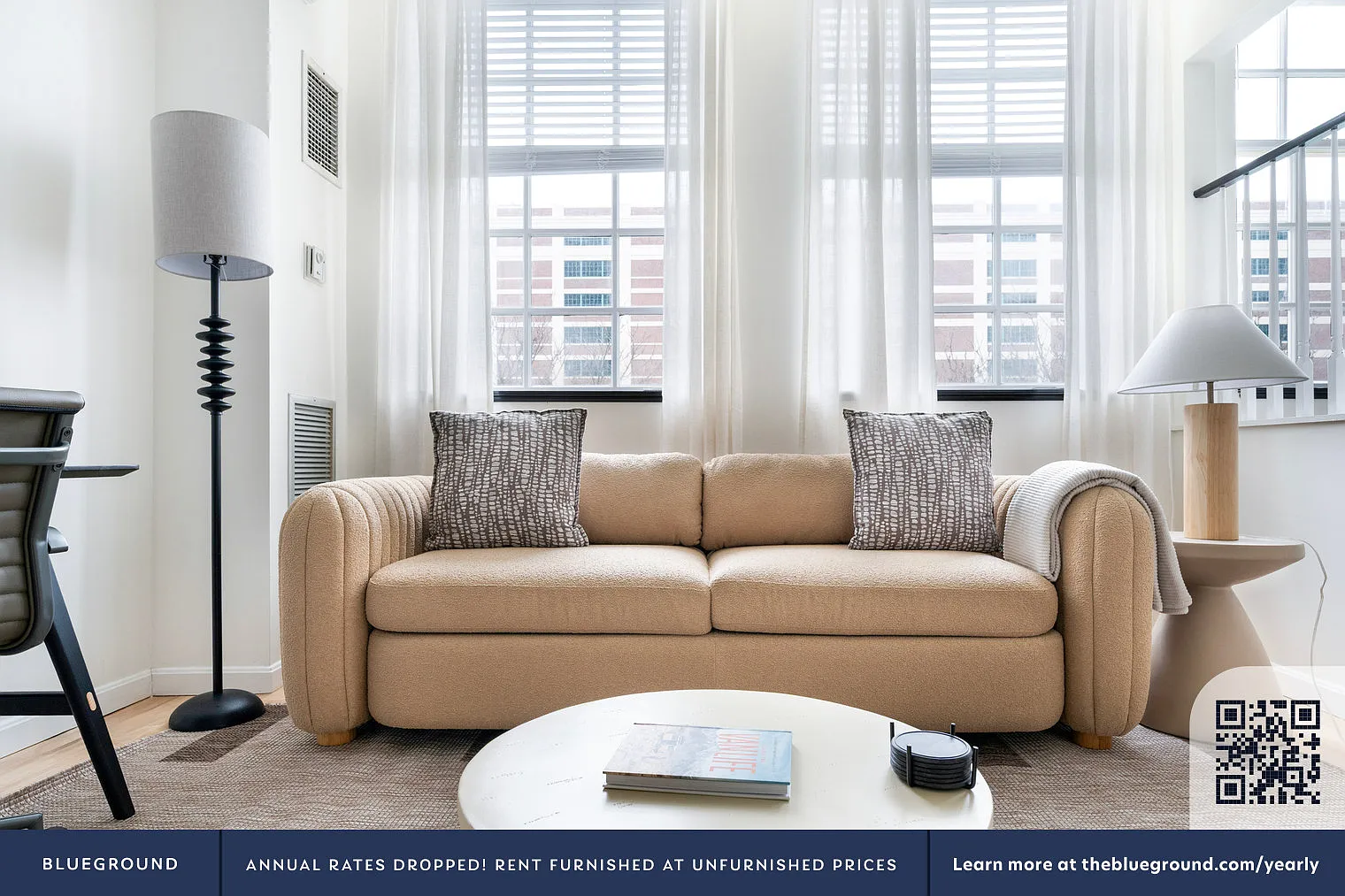 2 bed, 2.0 bath, 992 sqft, $4,300 — Photo 2