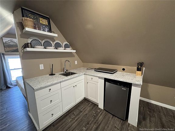 2nd image of 318 Main St #G