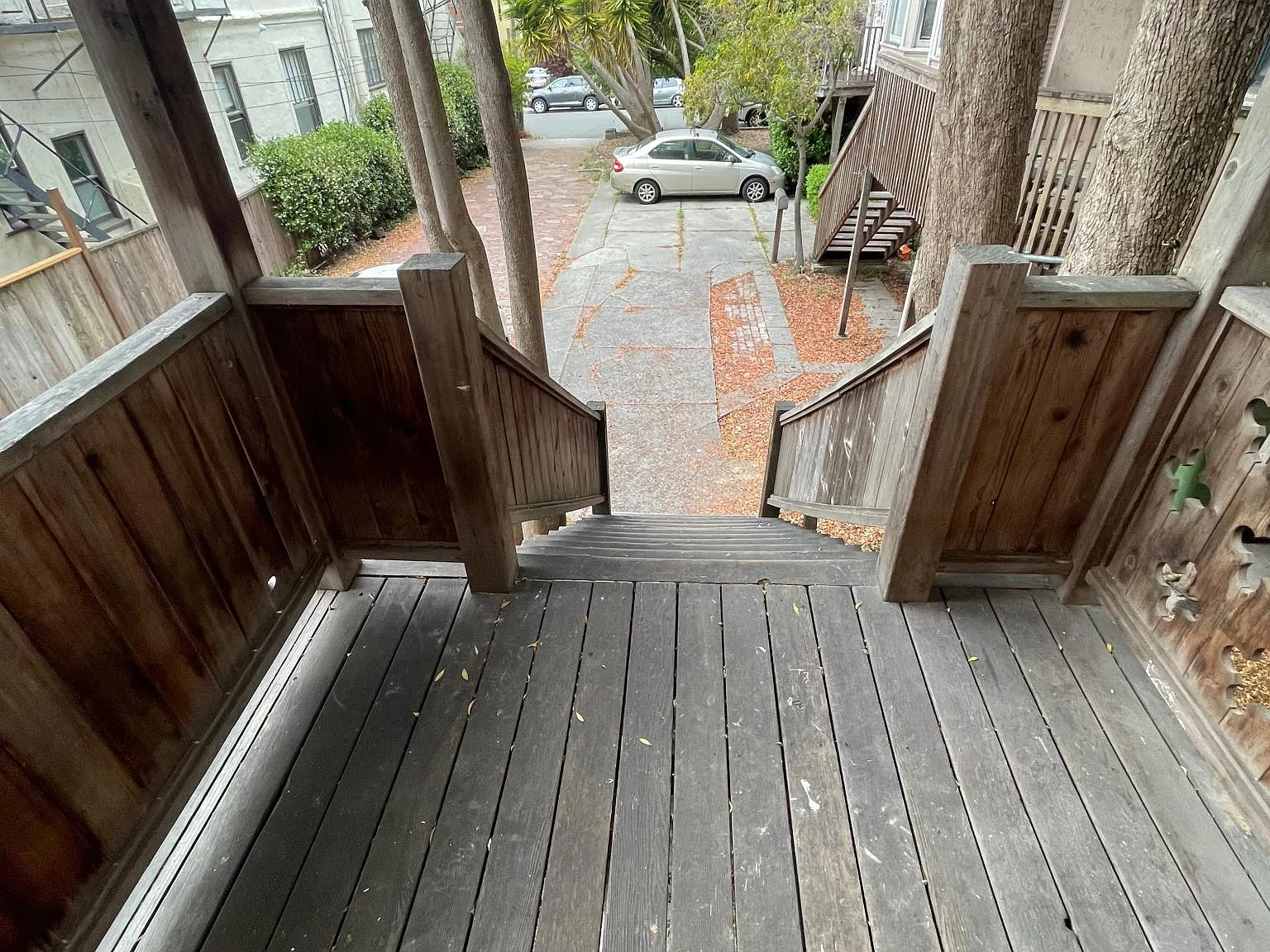 7 bed, 2800 sqft, $9,500 — Photo 1
