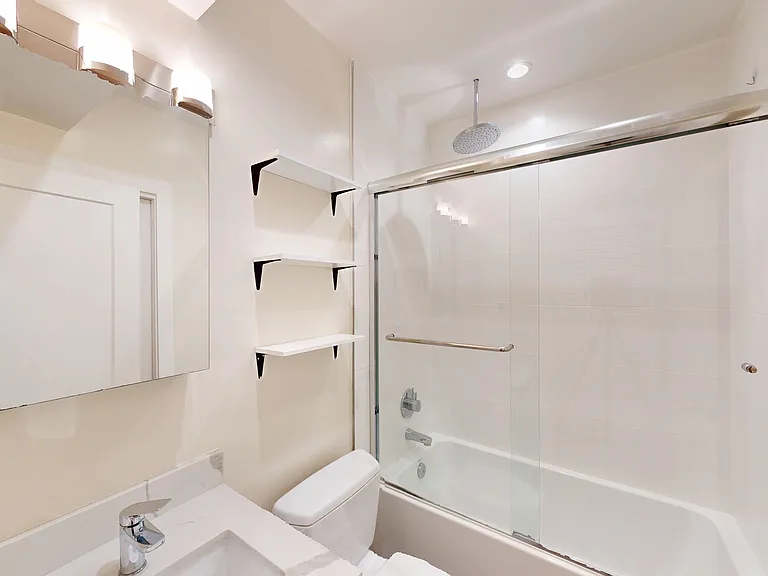 333 Hyde St #12 — Photo 14