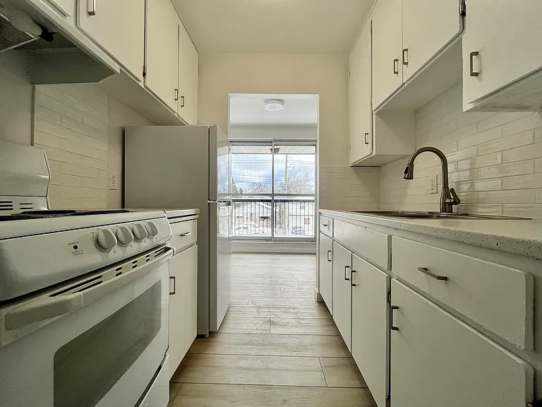 306 Balsam St #20 — Photo 2