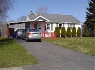 121 N Crescent Dr, Rome, NY 13440