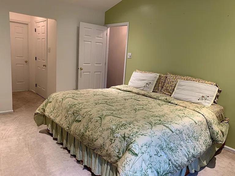 304 Harvest Ln — Photo 18