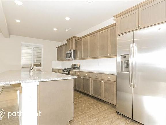 4th image of 3123 Hanna Dr NE