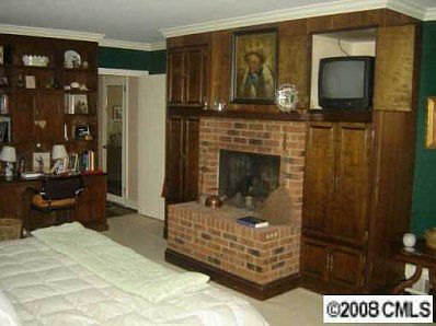 3rd image of 5319 Robinhood Rd
