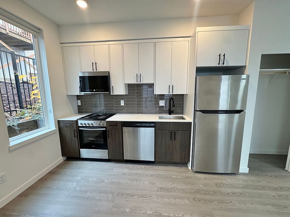 1st image of 3727 S Hood Ave #14