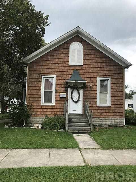 1st image of 202 E High St