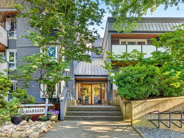 2328 Oxford St #205, Vancouver, BC V5L 1G3