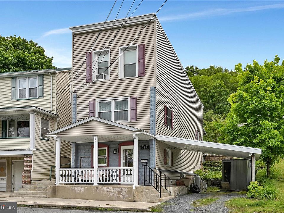 1st image of 320 E Bacon St