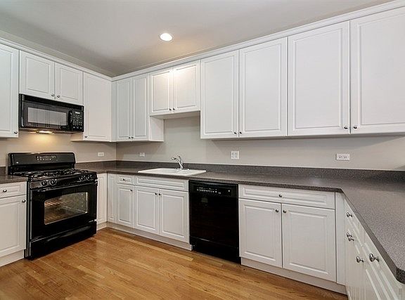 4th image of 4405 Lainie Cir