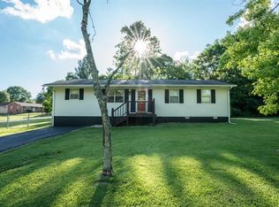 529 Oak Grove Rd, Gray, TN 37615