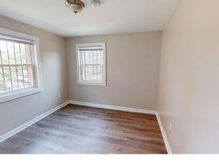 810 Chesapeake St SE APT 203, Washington, DC 20032