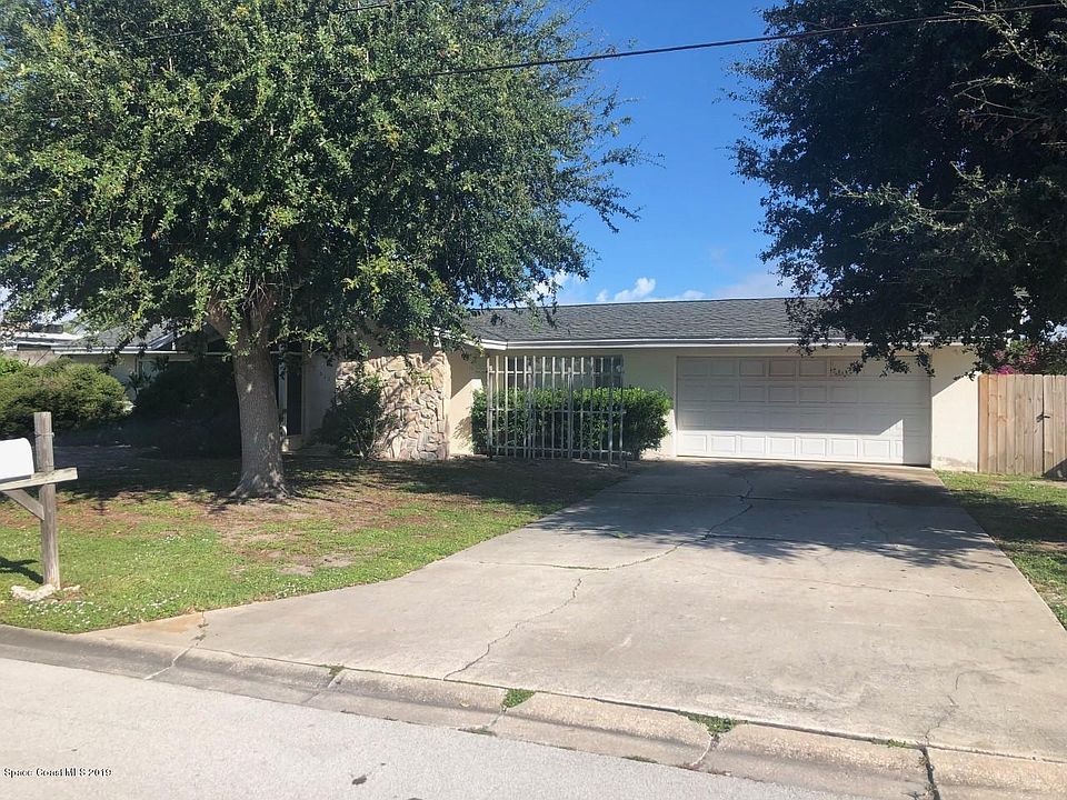 1st image of 510 Bahama Dr
