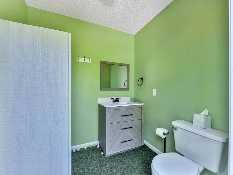 1371 Talbott Cir — Photo 11