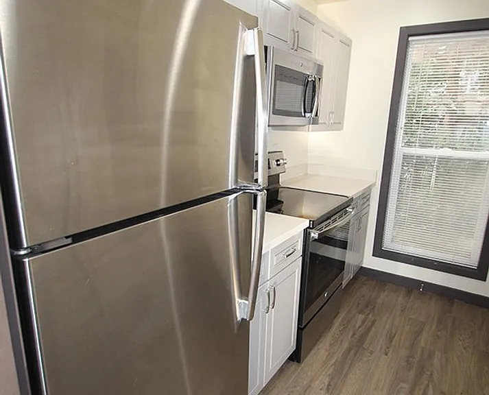 Hamilton Hall Apartments - Queen Anne — Photo 7