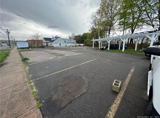 114 E Main St, Plainville, CT 06062