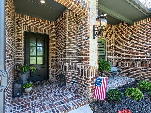5th image of 105 Falls Creek Ln