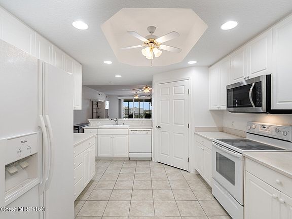 5th image of 8951 Lake Dr APT 504
