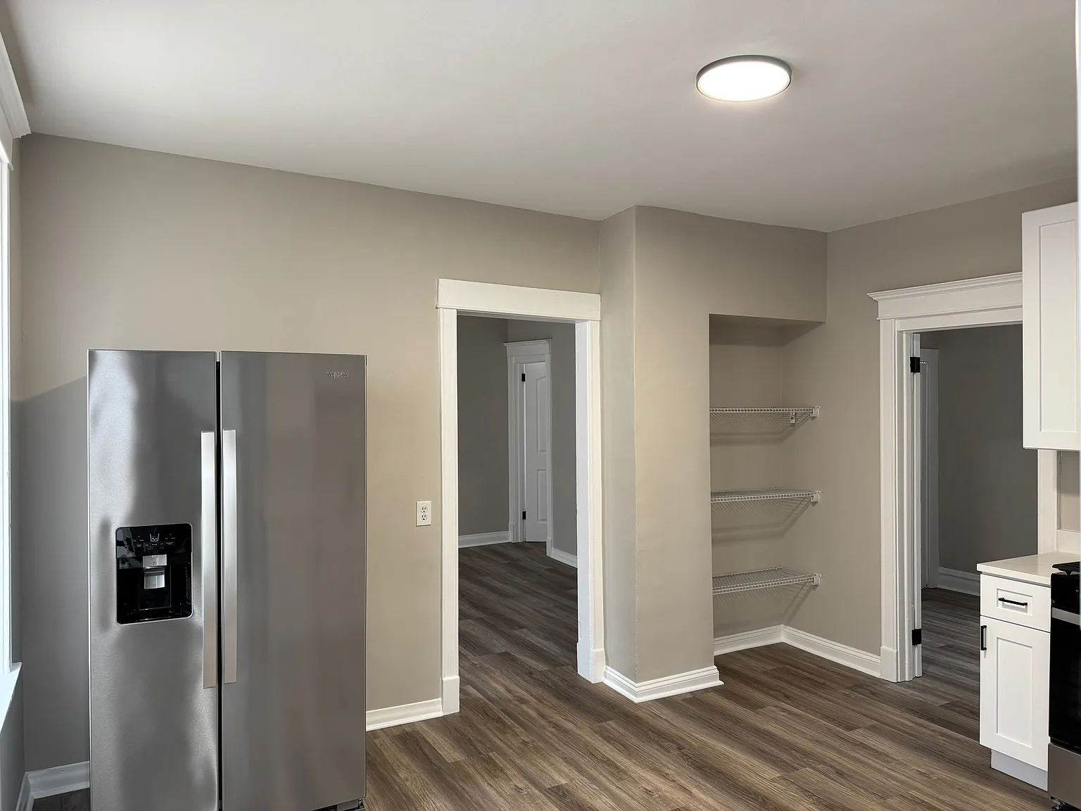 2 bed, 995 sqft, $1,650 — Photo 2