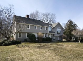 288 Fairoaks Ln, Cohasset, MA 02025