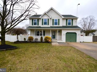 31 Country Club Rd, Pine Hill, NJ 08021