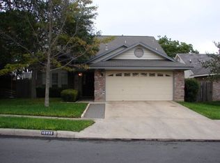 10930 Forest Smt, Live Oak, TX 78233