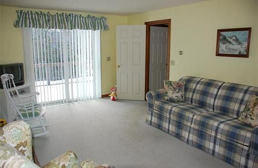 3rd image of 57 Rosemary Ln