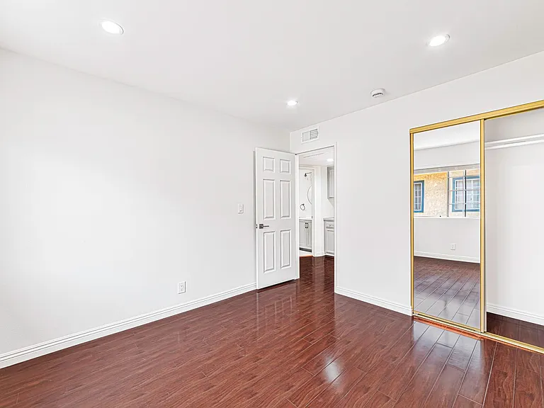 402 California St #B — Photo 39