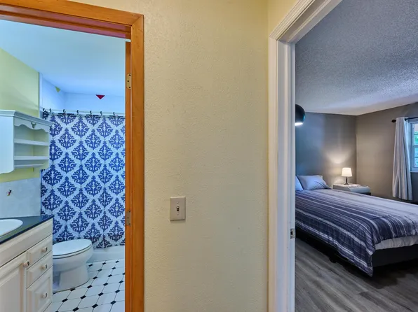 12021 NW 33 Street, Sunrise, FL 33323