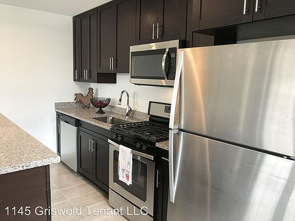 3rd image of 1145 Griswold St Unit 0605