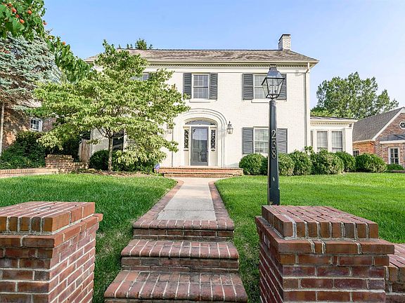 3rd image of 238 Henry Clay Blvd