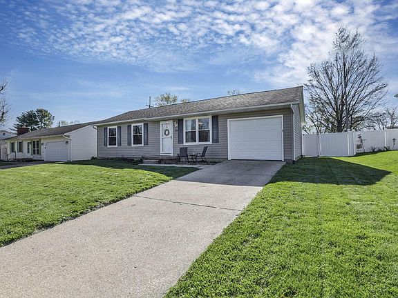 2nd image of 356 Ridgemere Way