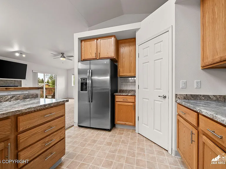635 Pearl Dr — Photo 22