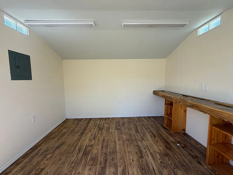 628 Pontiac Dr SW — Photo 22