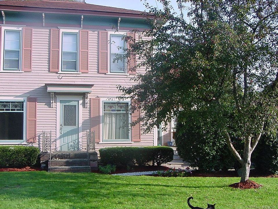 1st image of 309 Fair Oak St