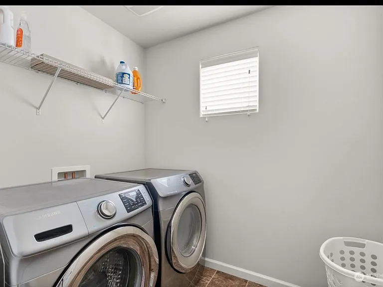 1901 Hudson St NW — Photo 18