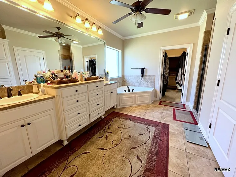 615 Picketts Mill Dr — Photo 12