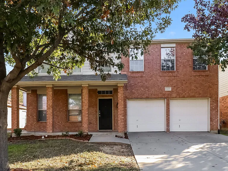 8425 Vicksburg Ln — Photo 1