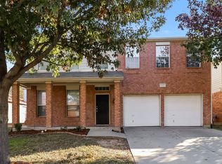 8425 Vicksburg Ln, Fort Worth, TX 76123