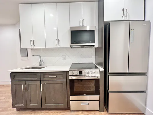 Rented by Hagstrom Management Inc | media 7