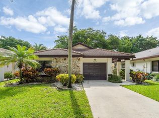 4844 Boxwood Cir, Boynton Beach, FL 33436