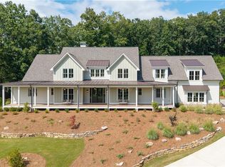 1013 Crossroads Trl, Milton, GA 30004